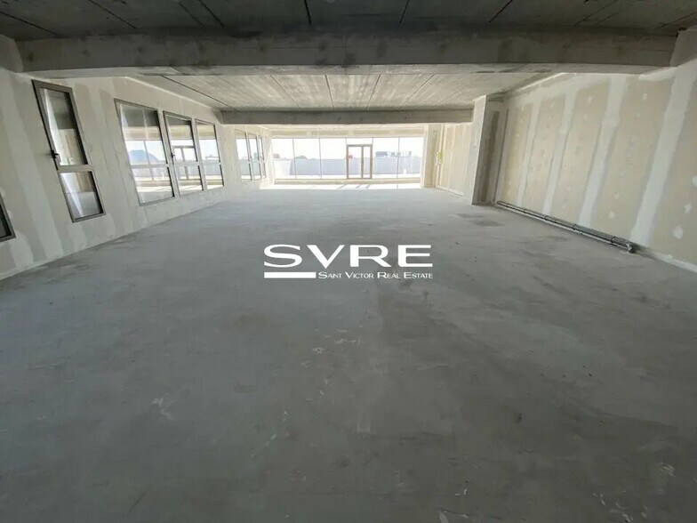 Office in La Ciotat for sale - Building Photo - Image 2 of 4