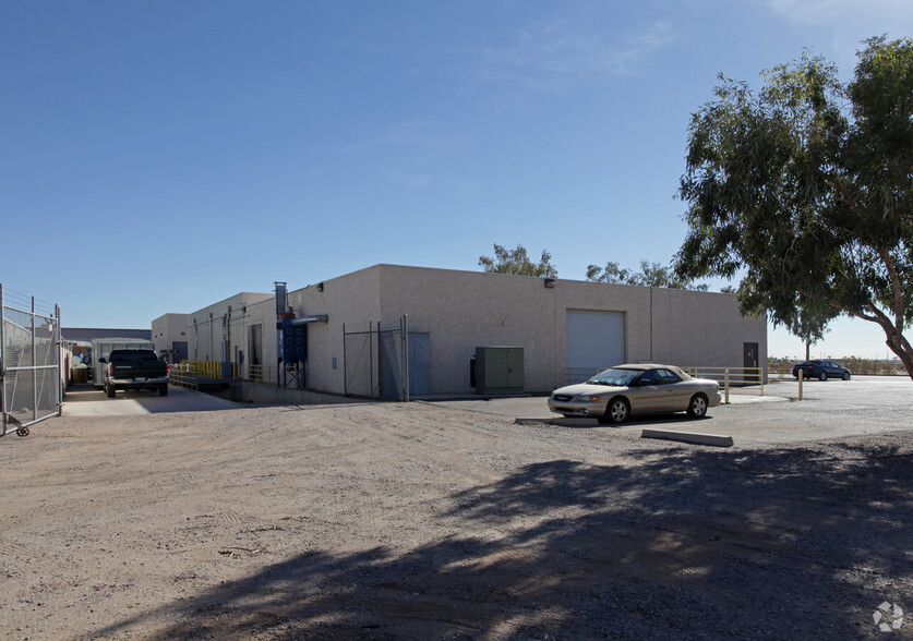 546-566 W Centennial Blvd, Casa Grande, AZ for lease - Building Photo - Image 3 of 6