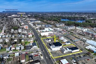 1635 Dixwell Ave, Hamden - Retail Space