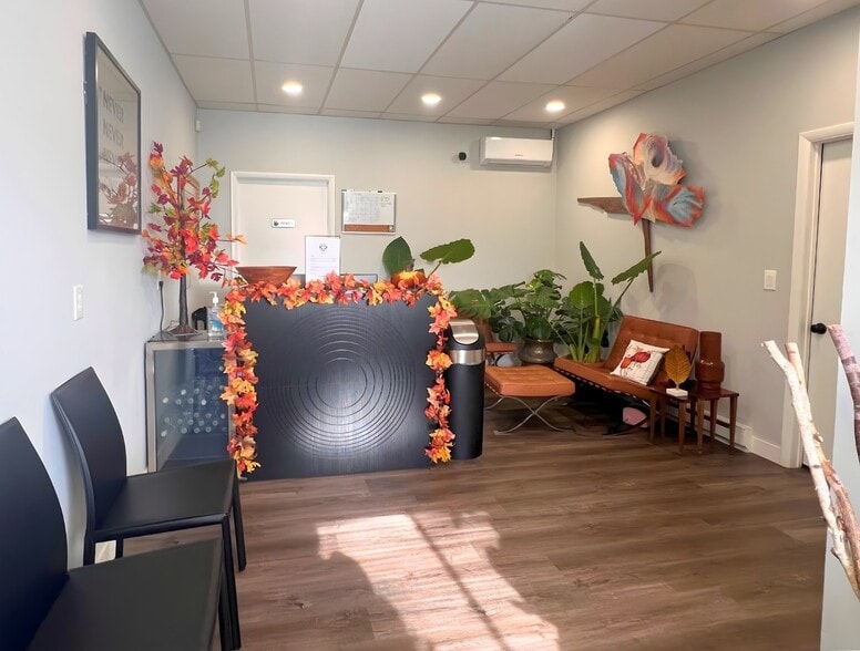 Newport Industrial Park portfolio of 2 properties for sale on LoopNet.com - Interior Photo - Image 3 of 17