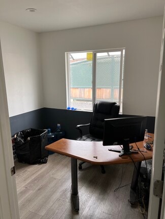 More details for 17035 Sierra Hwy, Santa Clarita, CA - Coworking for Lease