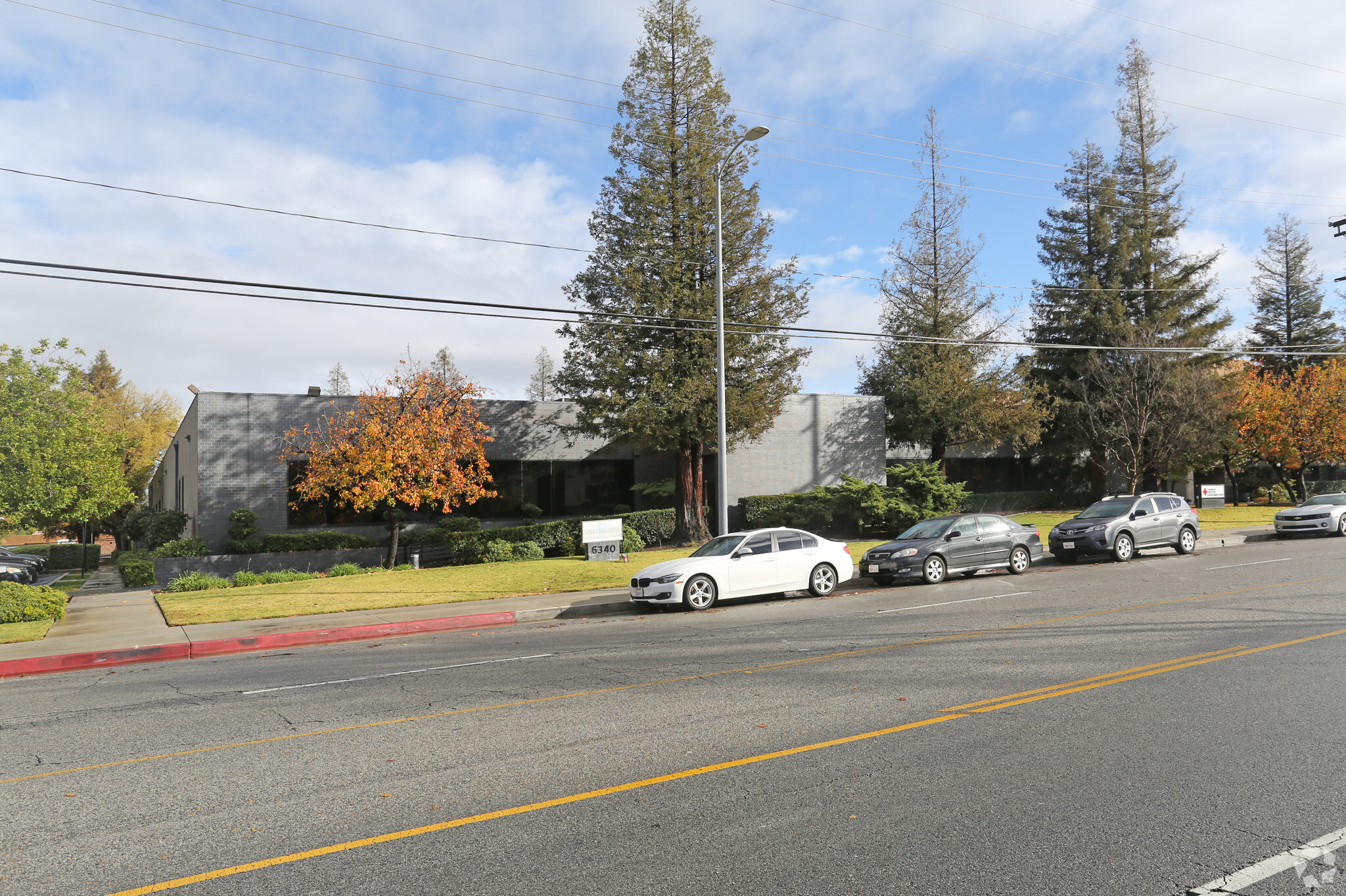 6338-6340 Variel Ave, Woodland Hills, CA for sale Primary Photo- Image 1 of 1