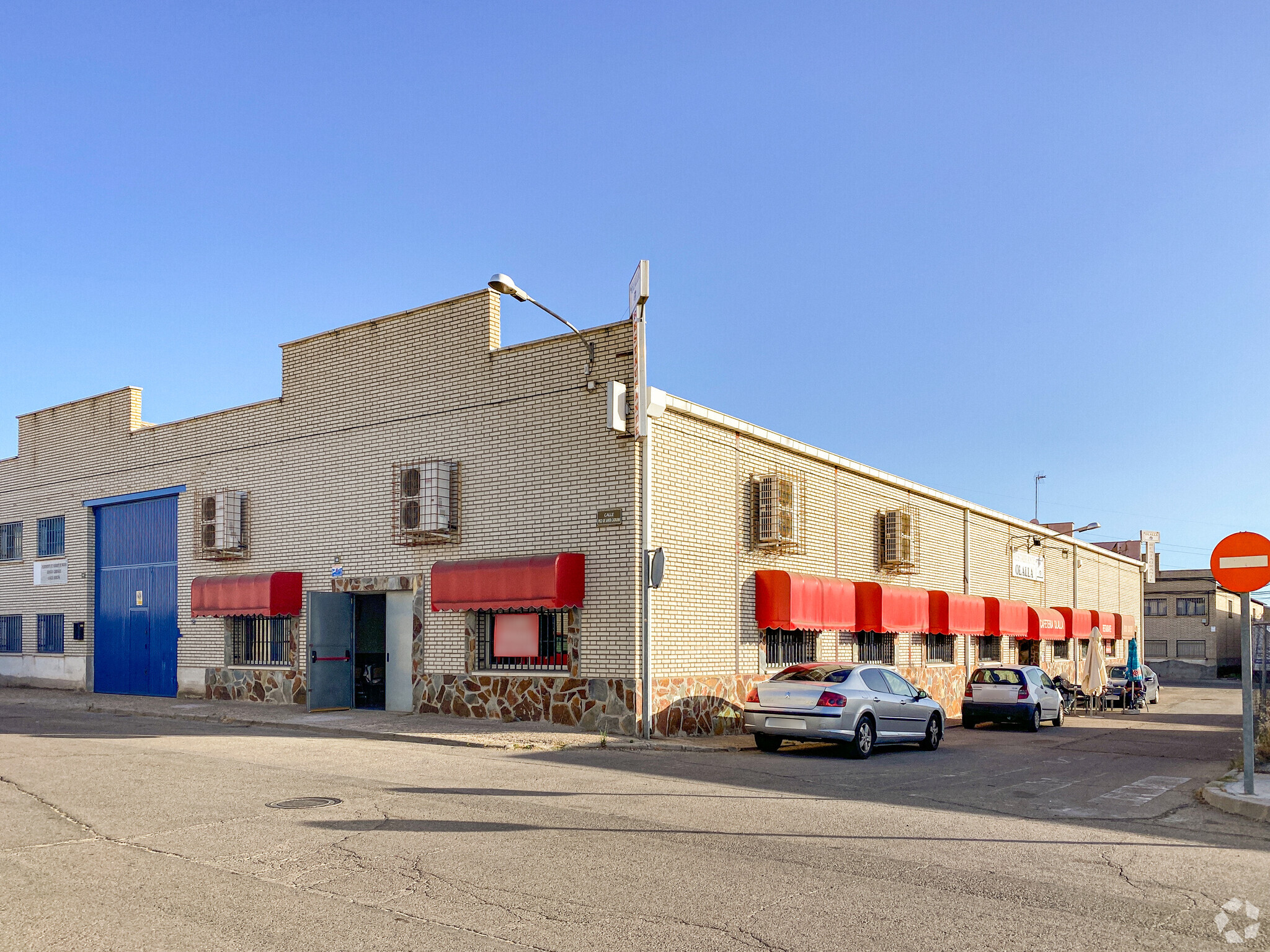 Calle Pico Abantos, s/n, Humanes de Madrid, Madrid for sale Primary Photo- Image 1 of 4