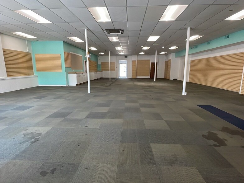 1400 South St, Lincoln, NE for lease - Interior Photo - Image 2 of 12