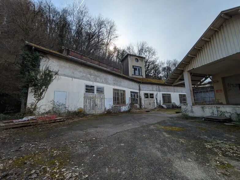 Industrial in Froges for lease - Building Photo - Image 2 of 8