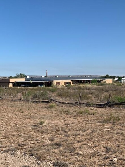 7505 Old Cavern Hwy, Carlsbad, NM for sale - Primary Photo - Image 1 of 1