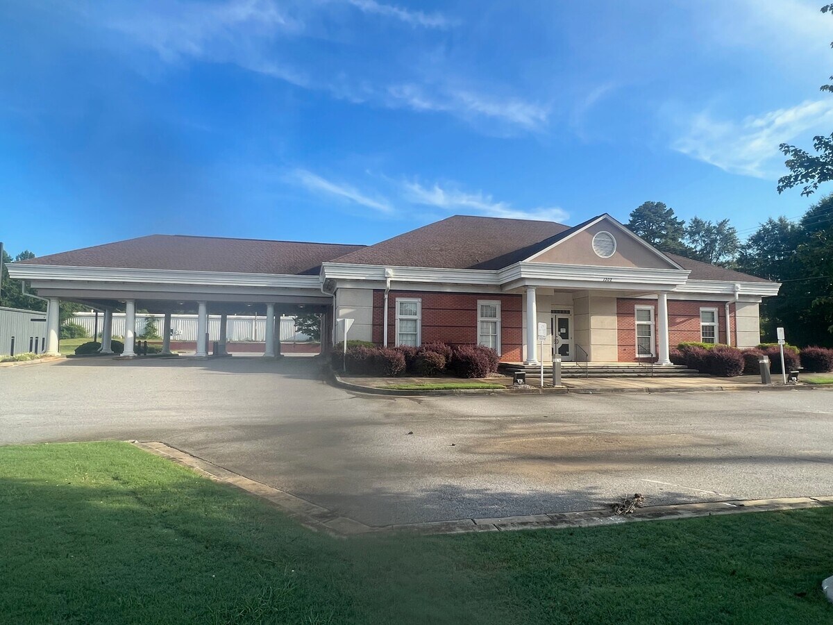 1302 W Spring St, Monroe, GA 30655 Retail for Sale
