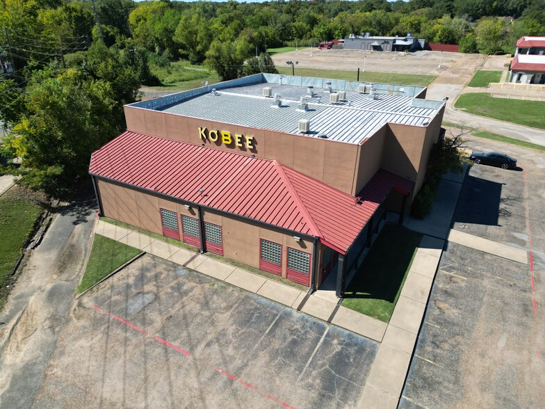 401 N Spur 63, Longview, TX for lease - Building Photo - Image 1 of 16