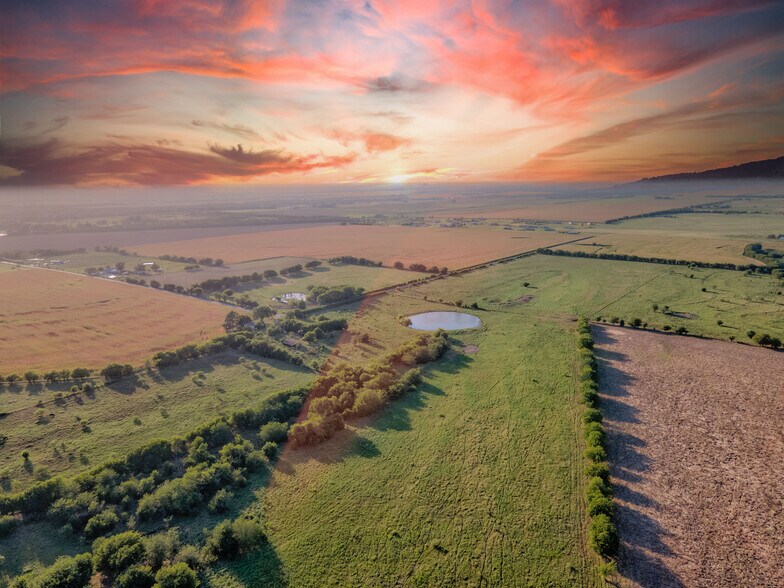 1190 Cobler Rd, Collinsville, TX for sale - Primary Photo - Image 1 of 1