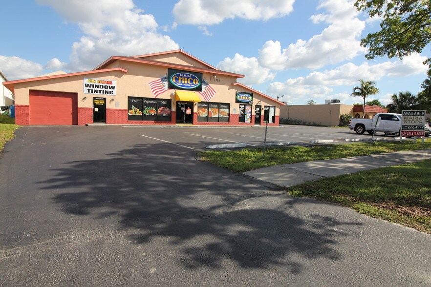 37753777 Fowler St, Fort Myers, FL 33901