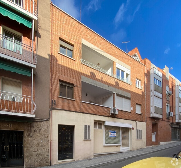Multifamily in Madrid, Madrid for sale - Primary Photo - Image 1 of 2