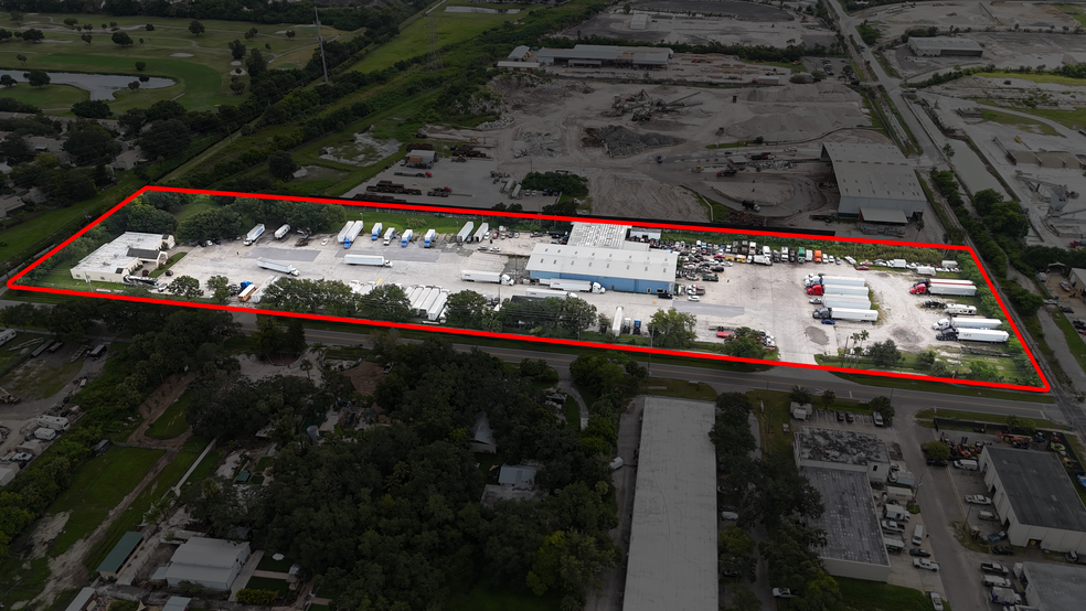 1501 Lake Ave SE, Largo, FL for lease - Building Photo - Image 2 of 4