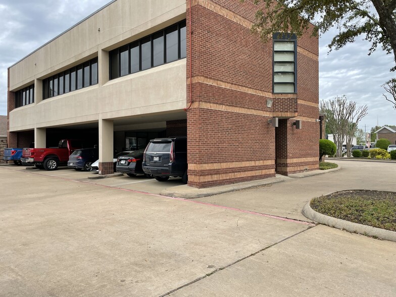 1801 W Louisiana St, McKinney, TX for lease - Building Photo - Image 2 of 4