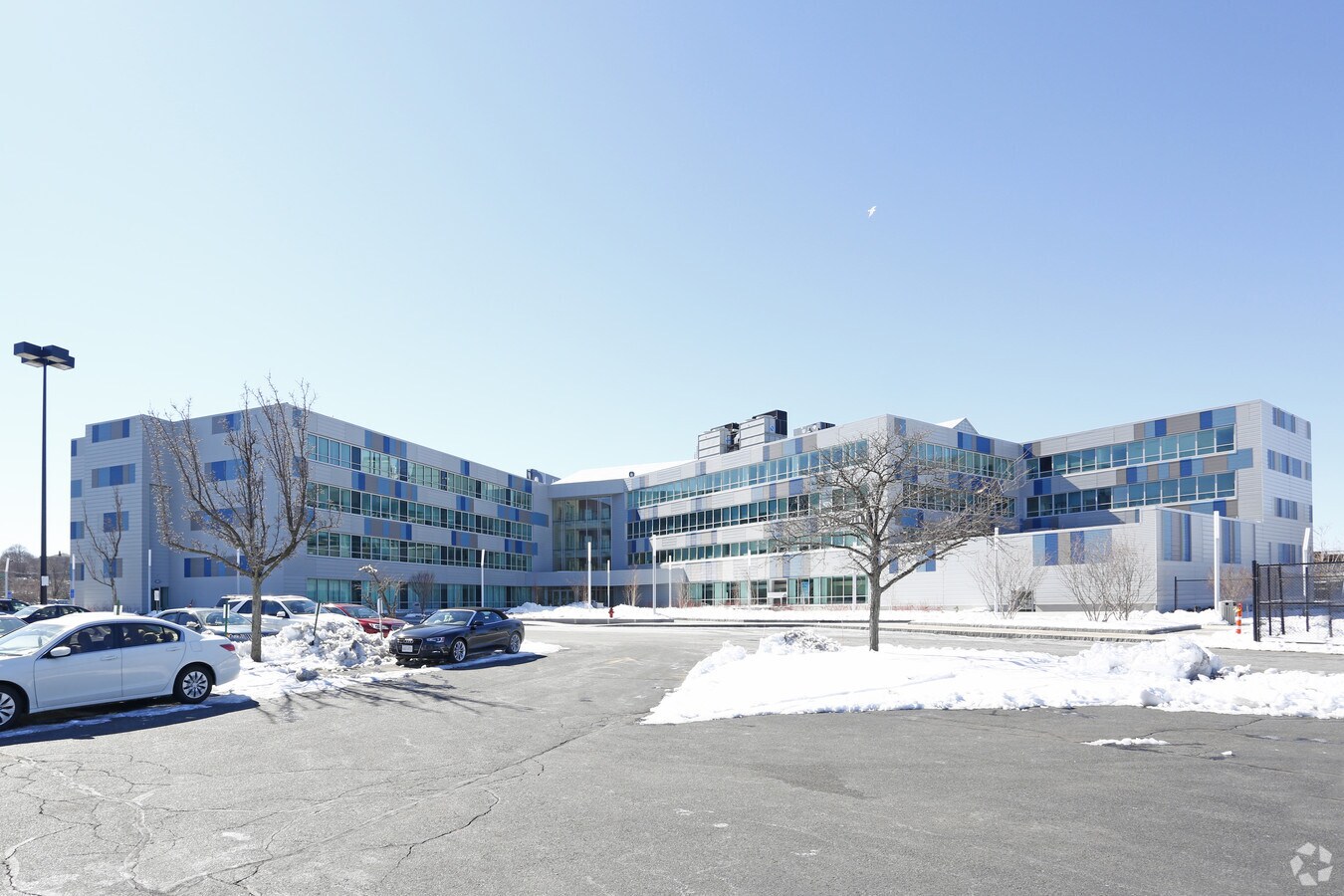 5 Middlesex Ave, Somerville, MA 02145