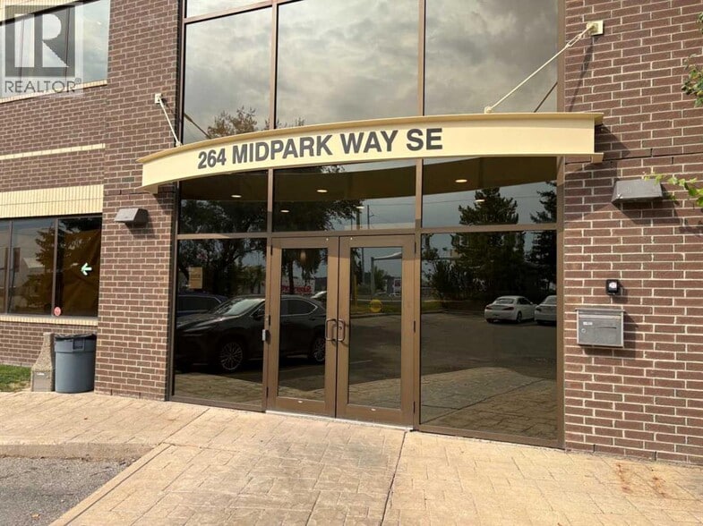 264 Midpark Way SE, Calgary, AB for lease - Building Photo - Image 3 of 18