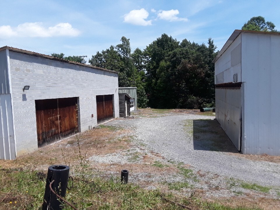 117 Friendly Ln, Sophia, WV 25921