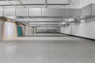 Armstrong Way, Southall for lease Interior Photo- Image 2 of 10