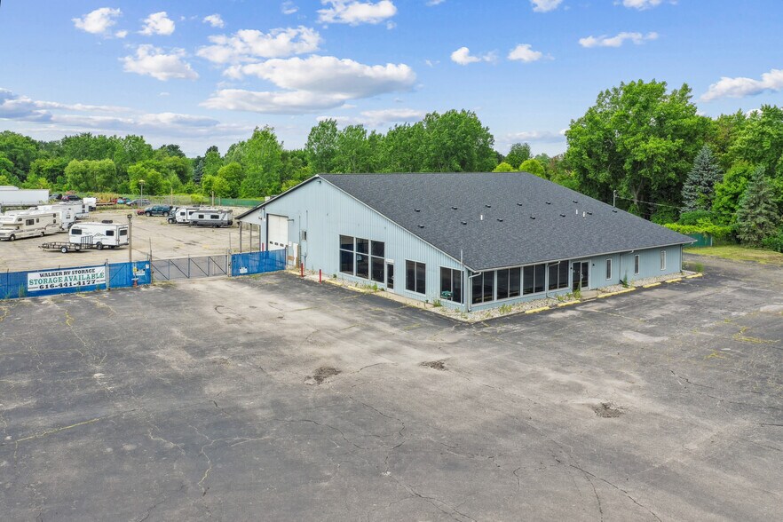 4500 Remembrance Rd NW, Grand Rapids, MI for lease - Building Photo - Image 3 of 12