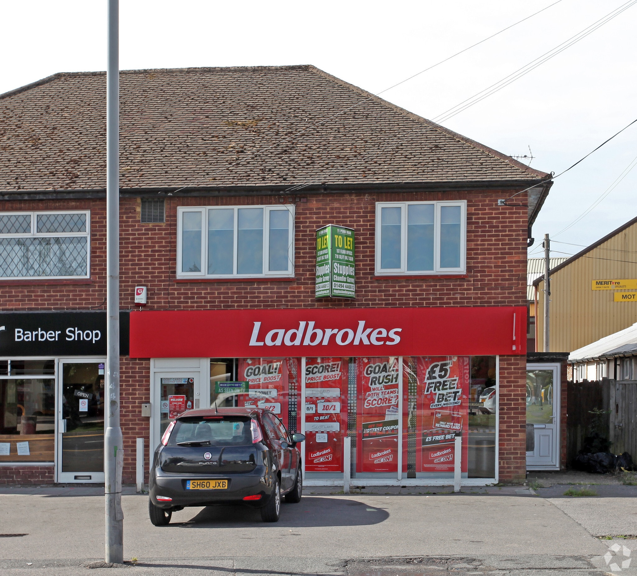 11 Penn Rd, Hazlemere for sale Primary Photo- Image 1 of 1