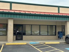 107 Plaza Dr, St Clairsville, OH for lease Building Photo- Image 1 of 12