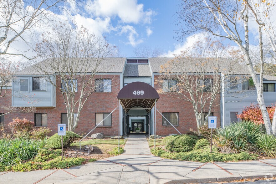 469 Centerville Rd, Warwick, RI for sale - Primary Photo - Image 1 of 1