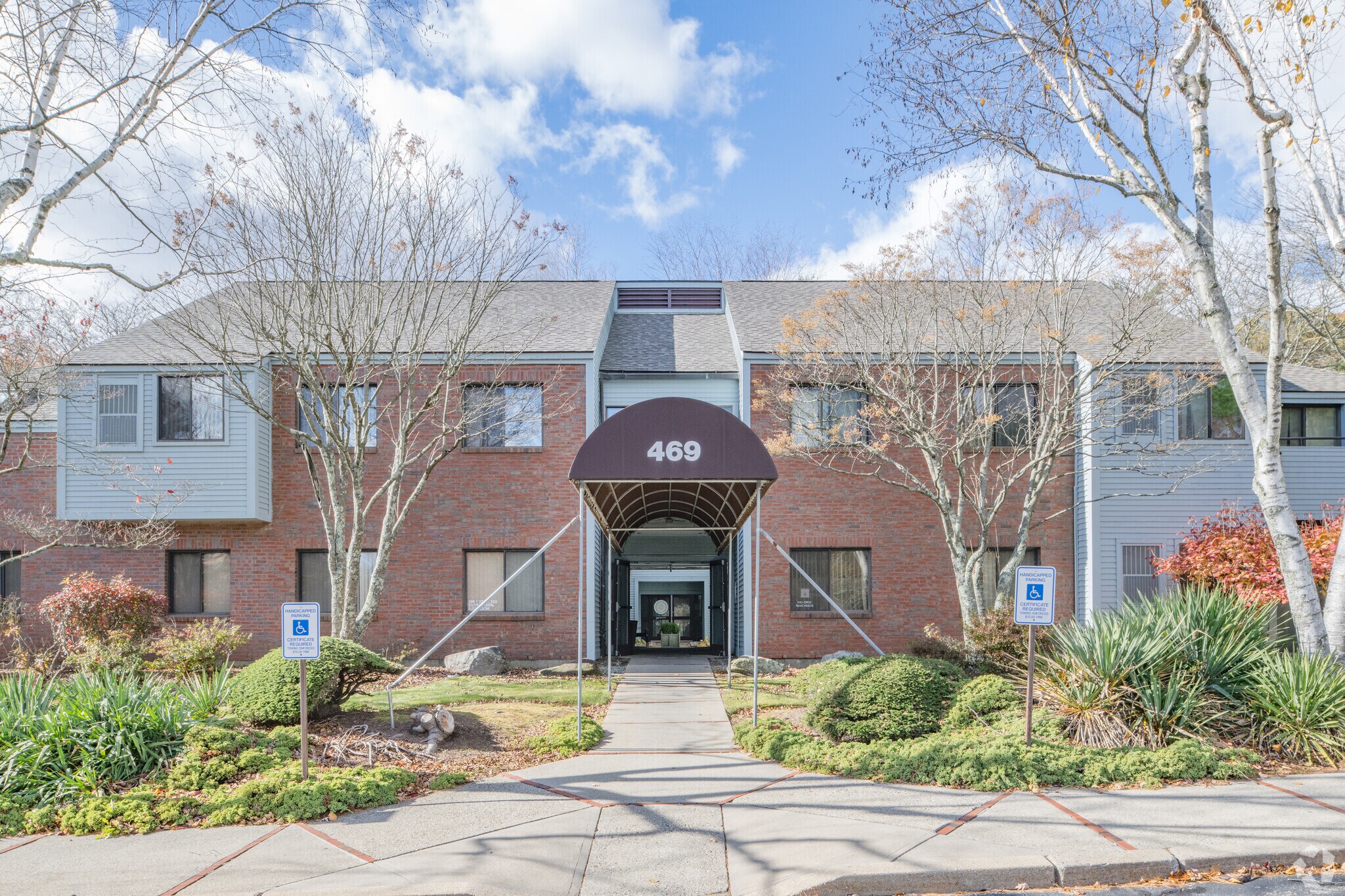 469 Centerville Rd, Warwick, RI for sale Primary Photo- Image 1 of 1