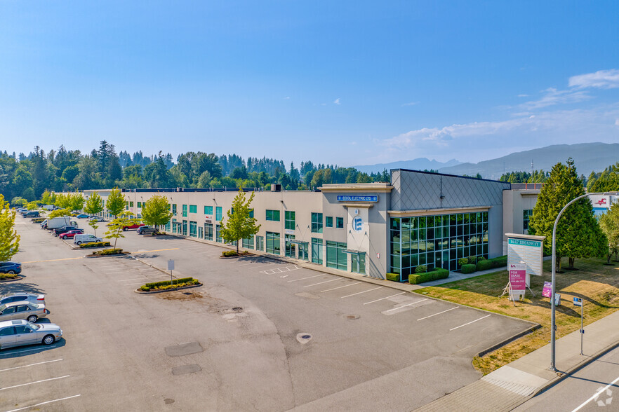 1647 Broadway St, Port Coquitlam, BC for lease - Building Photo - Image 1 of 5