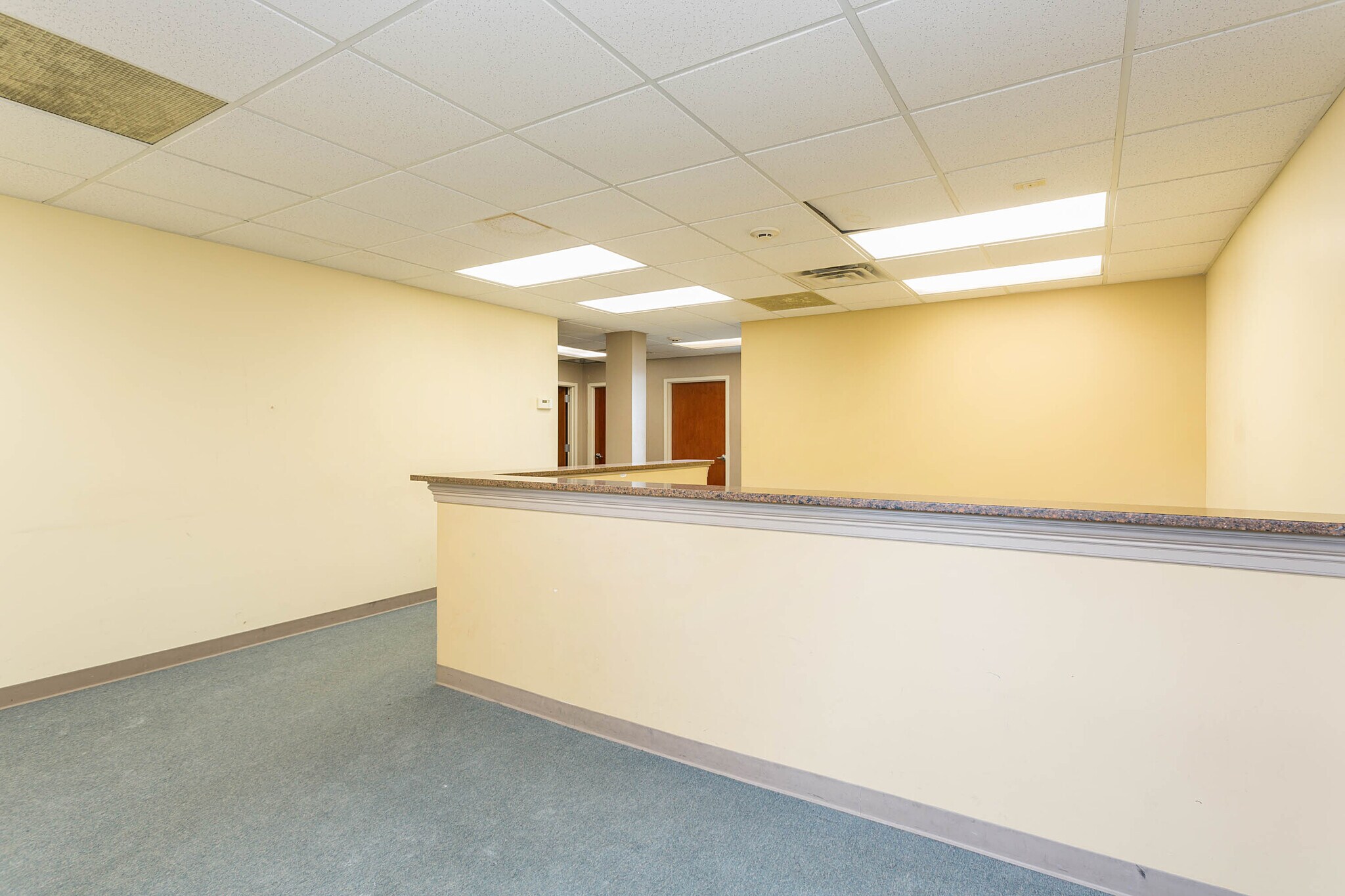 1 Plaza Rd, Greenvale, NY 11548 Three Story Renovated Building for