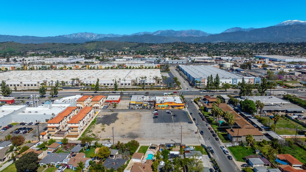 1600-1610 W Mission Blvd, Pomona, CA for sale - Building Photo - Image 3 of 10
