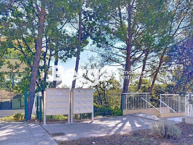 Office in Valbonne for lease - Building Photo - Image 3 of 6