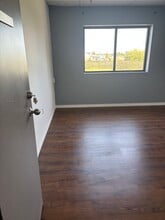 12275 Woodbine Ave, Whitchurch-Stouffville, ON for lease Interior Photo- Image 2 of 3