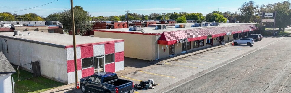 424-444 N Main St, Duncanville, TX for lease - Building Photo - Image 1 of 4