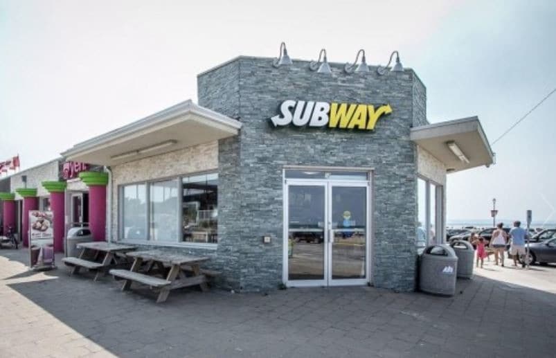 10 Main St, Wasaga Beach, ON for sale - Primary Photo - Image 1 of 1