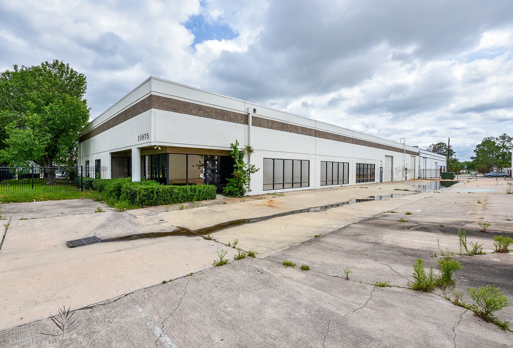 10875 Fallstone Rd, Houston, TX for sale Building Photo- Image 1 of 1