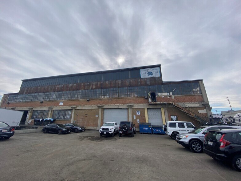 4355 Fruitland Ave, Vernon, CA 90058