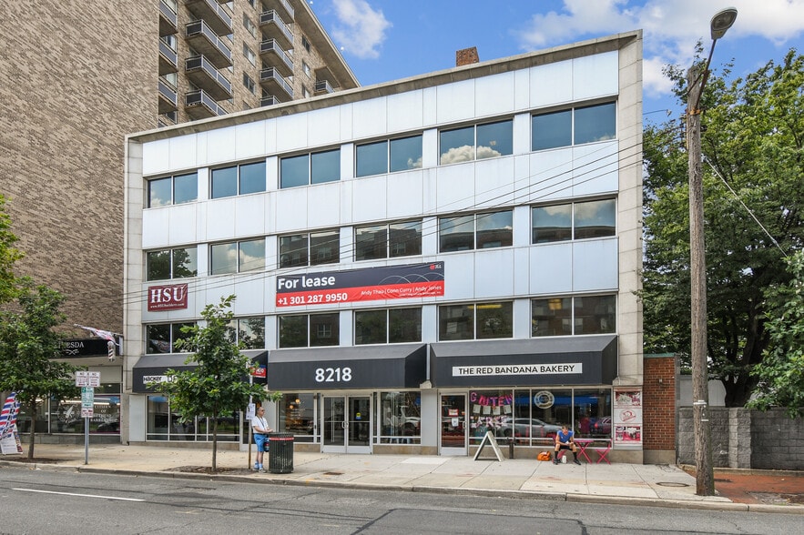 8216-8218 Wisconsin Ave, Bethesda, MD for lease - Building Photo - Image 1 of 4