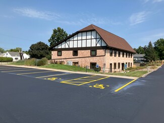 More details for 1305 Chestnut St, West Bend, WI - Office/Medical for Lease