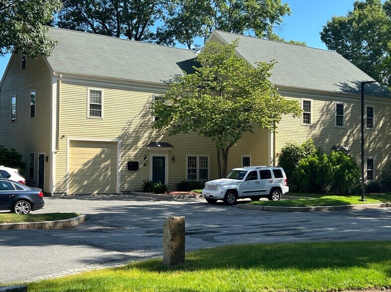 48-54 Junction Square Dr, Concord, MA for sale - Building Photo - Image 1 of 1