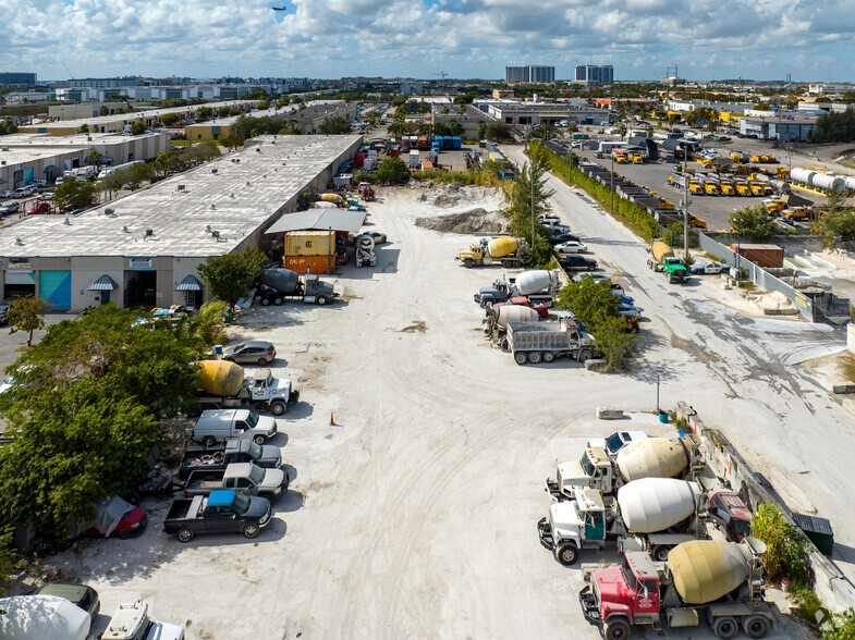 7301 NW 47th St, Miami, FL for sale - Primary Photo - Image 1 of 1