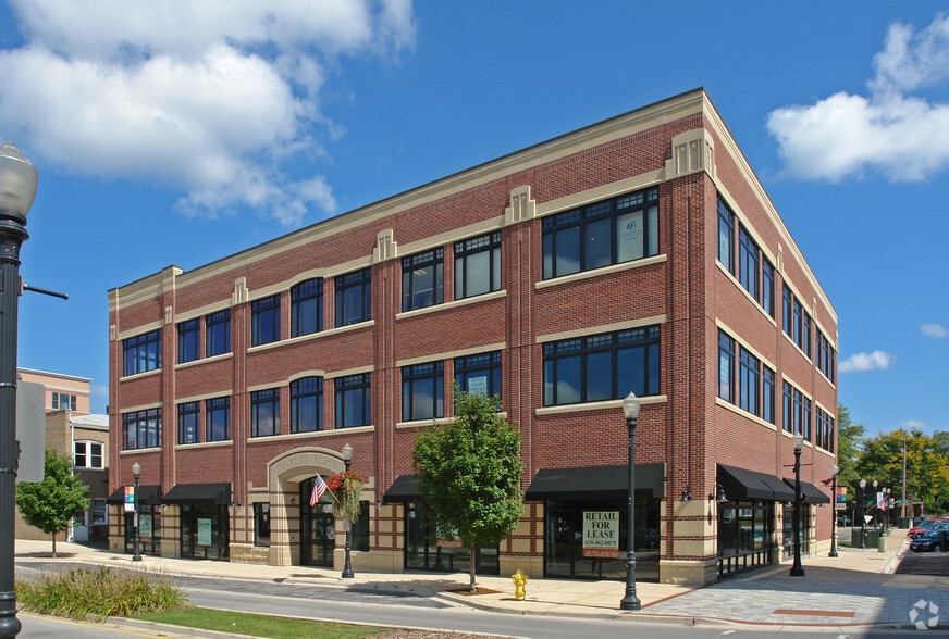 5151 Mochel Dr, Downers Grove, IL for sale - Building Photo - Image 1 of 1