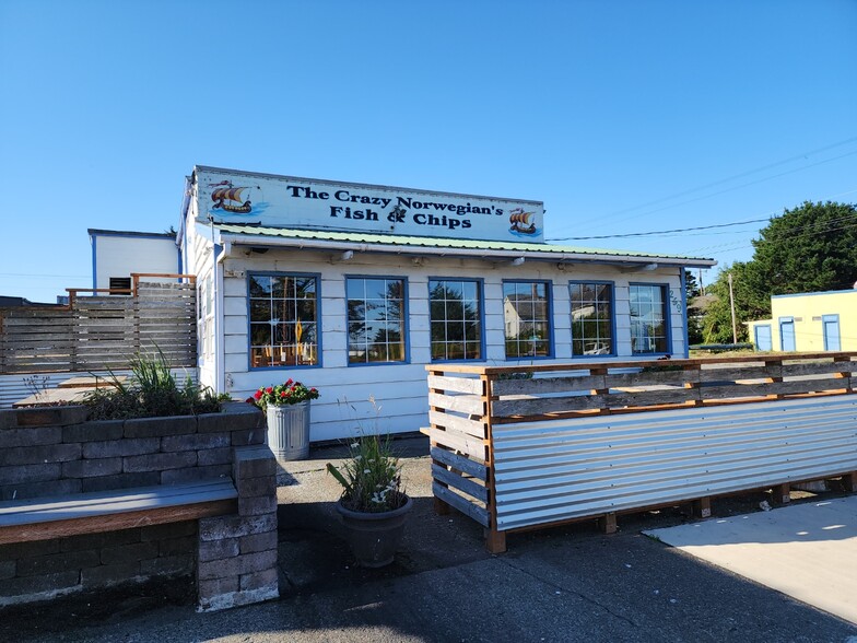 259 6th St, Port Orford, OR for sale - Primary Photo - Image 1 of 35