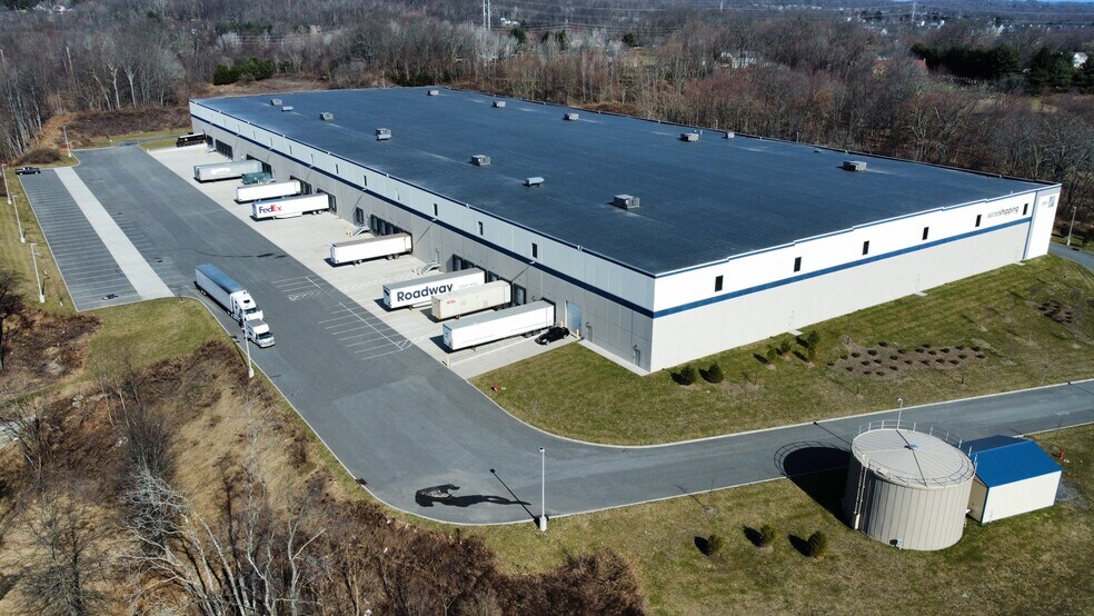 3303 Route 6, Middletown, NY for lease - Building Photo - Image 1 of 7