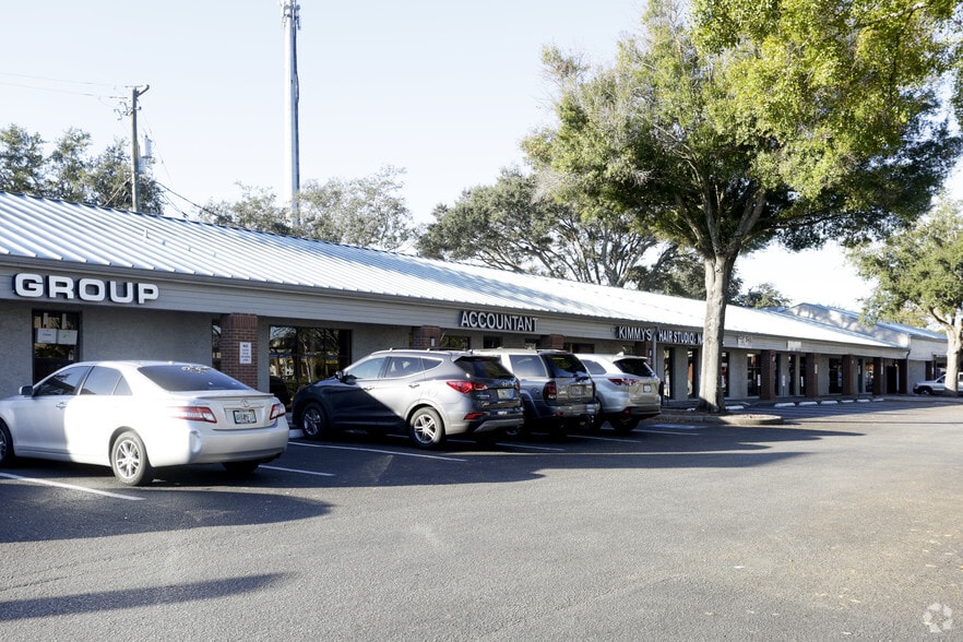 7520 W Waters Ave, Tampa, FL for lease - Building Photo - Image 3 of 6