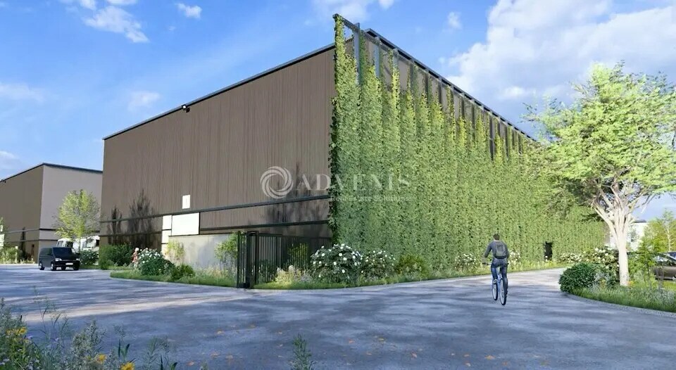 Industrial in Puiseux-en-France for sale - Building Photo - Image 2 of 10