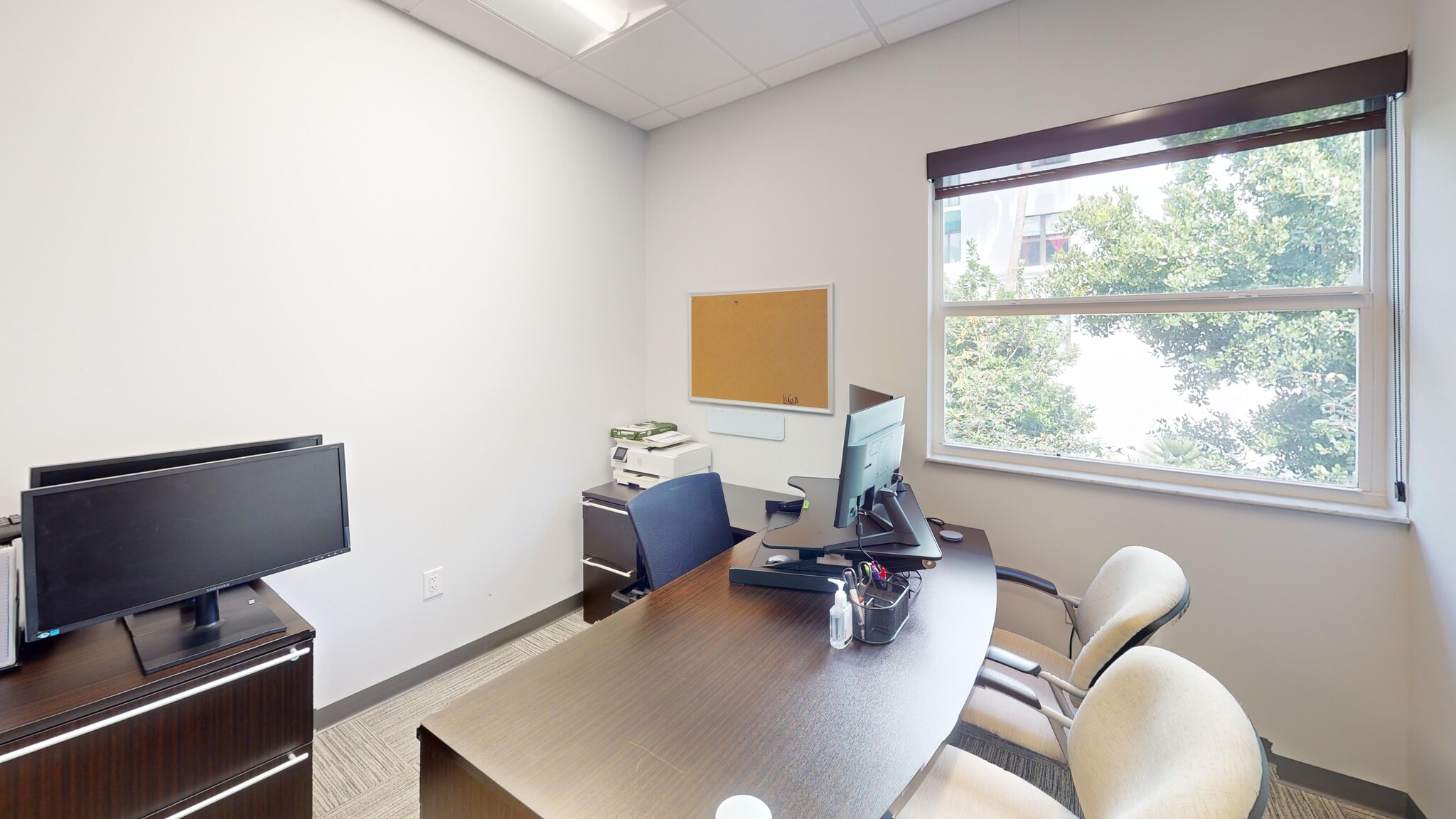 401 NE 4th St, Fort Lauderdale, FL for lease Interior Photo- Image 1 of 9