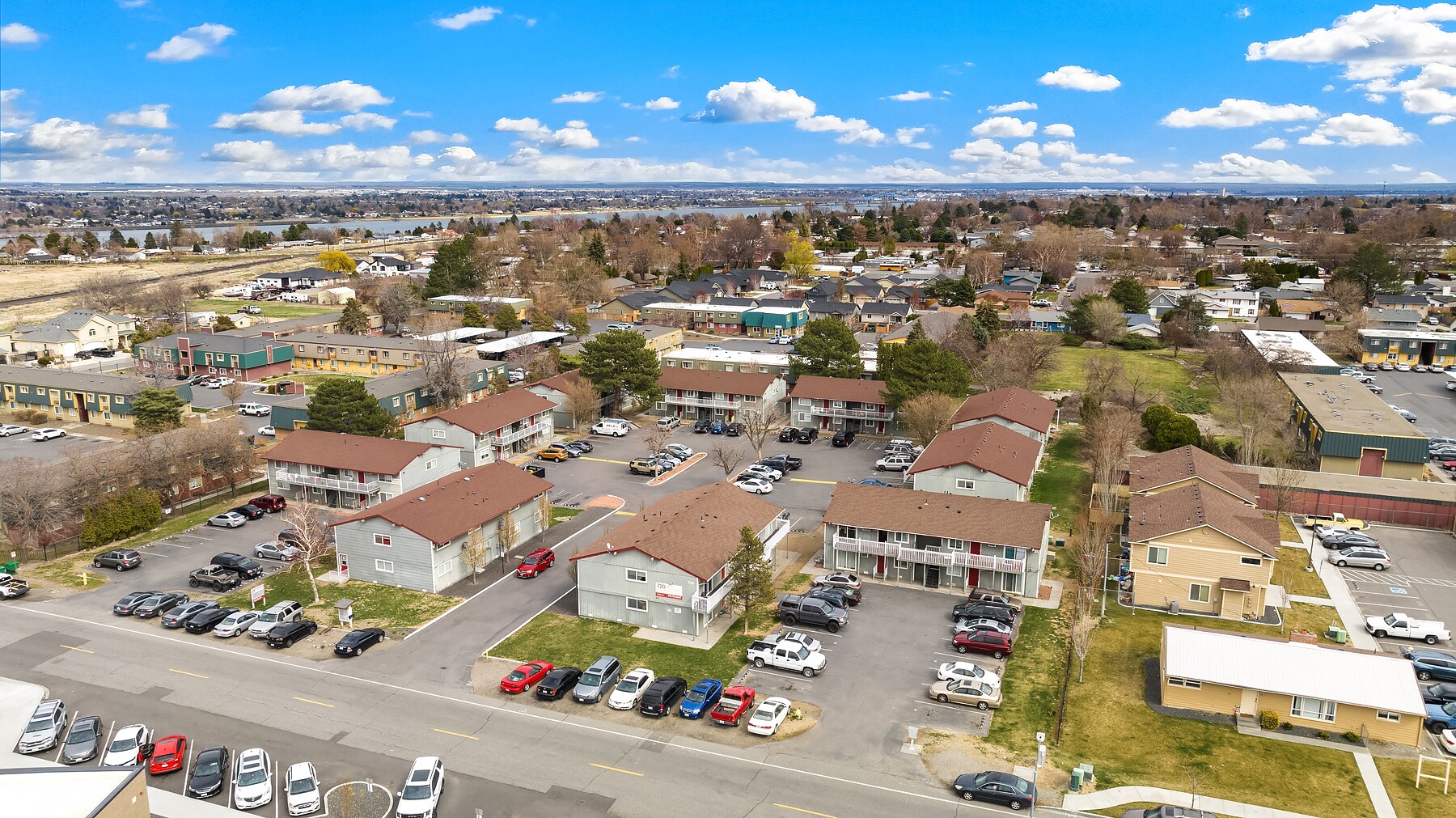 718722 N Arthur St, Kennewick, WA 99336 720 Arthur Apartments