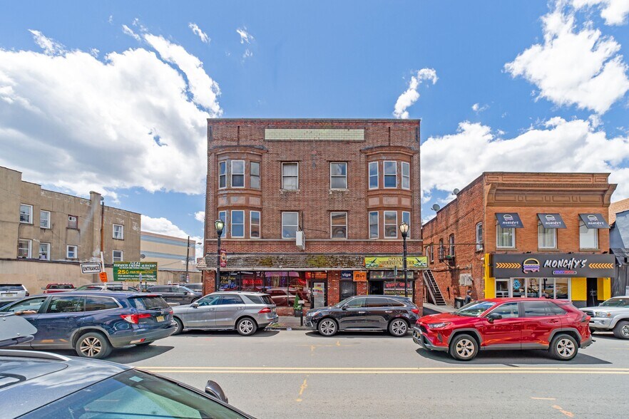 324 Morris Ave, Elizabeth, NJ for sale - Building Photo - Image 1 of 1