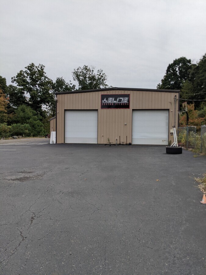 1025 Mount Nebo Rd, Pittsburgh, PA 15237