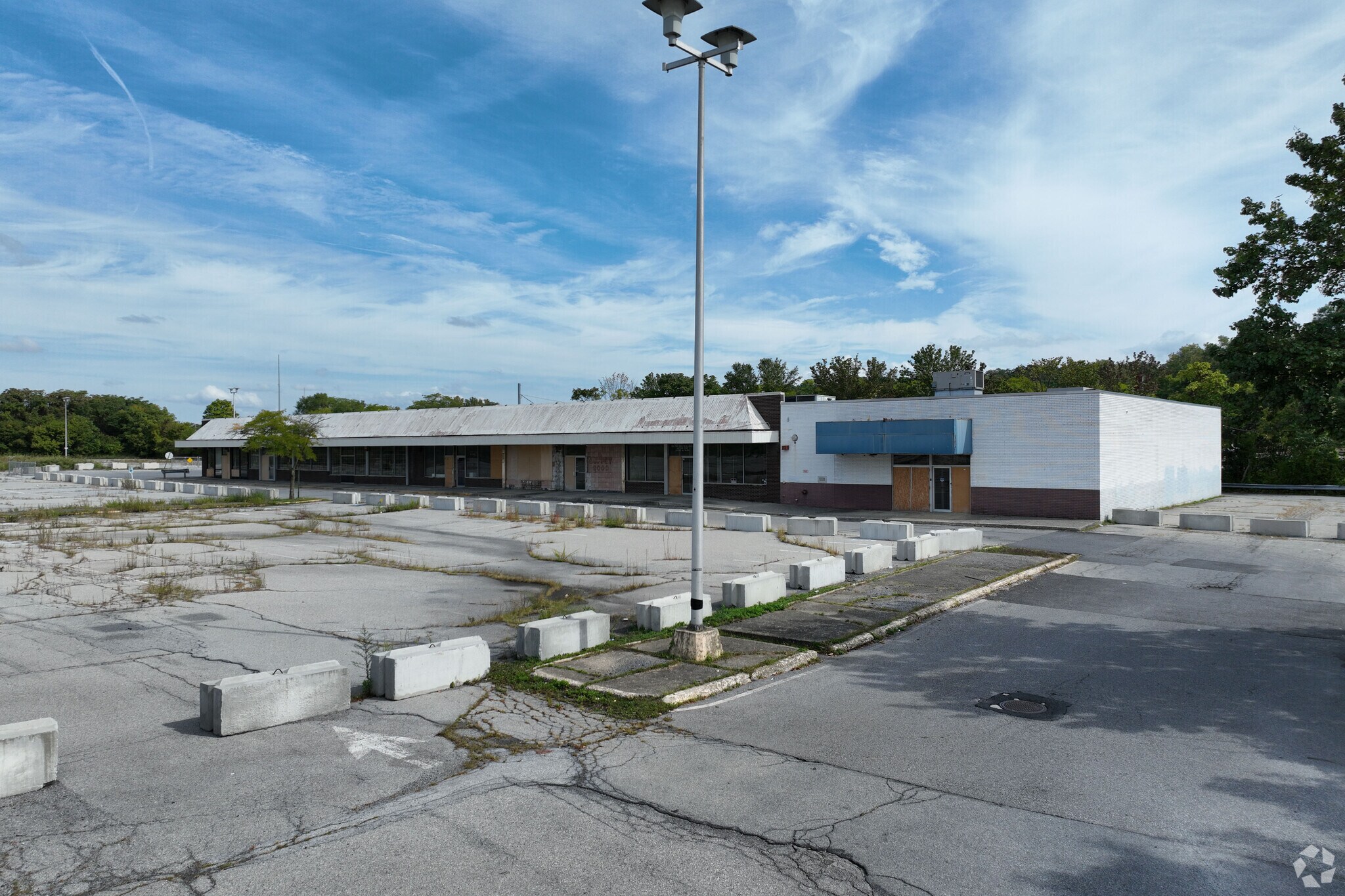 627-643 Dutchess Tpke, Poughkeepsie, NY for sale Primary Photo- Image 1 of 5