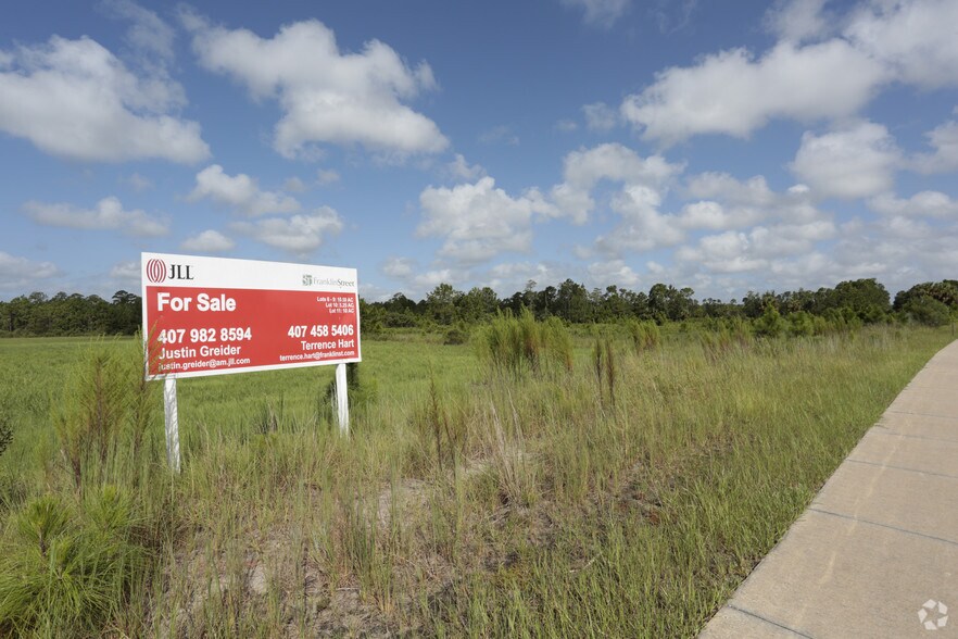 752 Tomoka Farms Rd, Daytona Beach, FL 32124